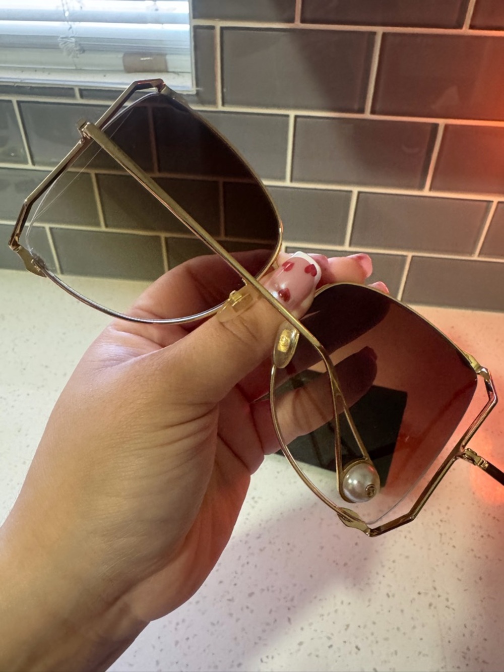BIG SALE🫶🏻Gucci Gold Frame Gray Gradient Lens Women's Sunglasses - Picture 10 of 16